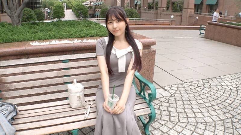 [UNCENSORED-LEAK] SIRO-5568 "An obedient and sexy female college student appears! 'Can I put it in my mouth?' 'Can I cum?' She asks for permission over and over again, and it's so erotic! A fierce piston-like action that make